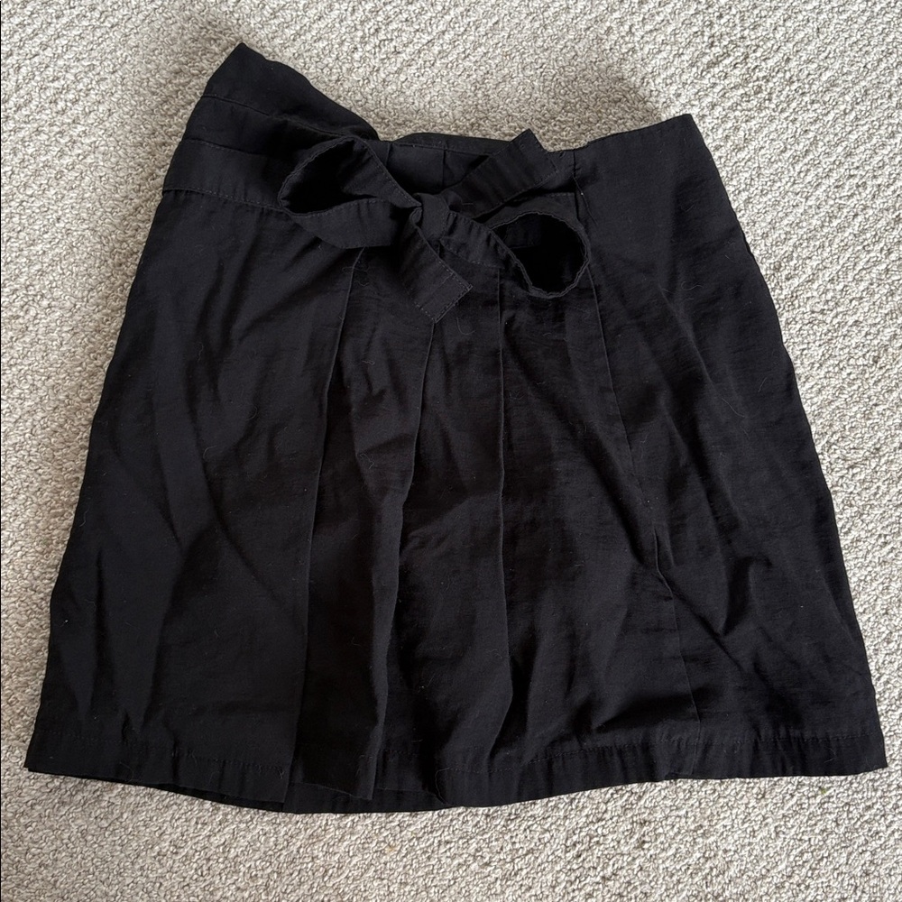 Elegant Black Women's Skort with Bow Detail